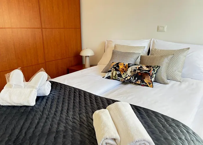 Adrianora With Freeparking