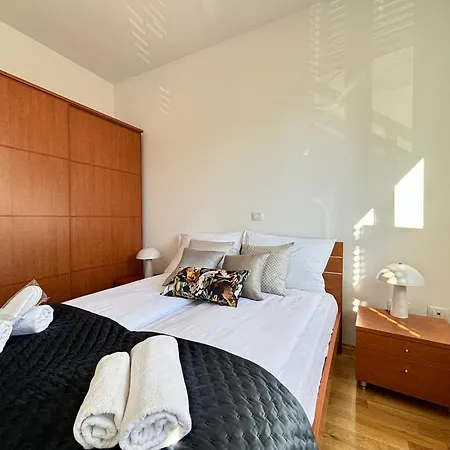 Adrianora With Freeparking Zadar