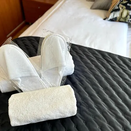 Adrianora With Freeparking Apartment