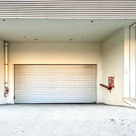 Adrianora With Freeparking 아파트 *