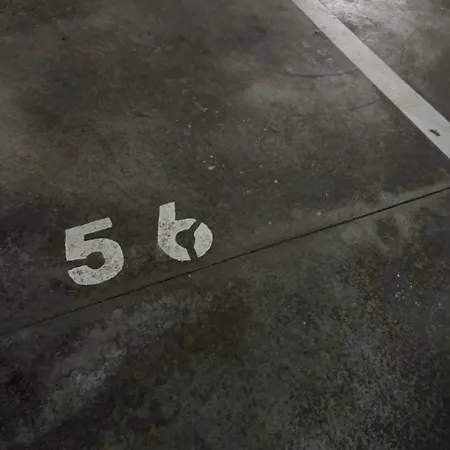 아파트 Adrianora With Freeparking