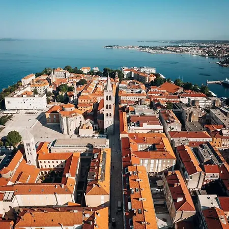 아파트 Adrianora With Freeparking